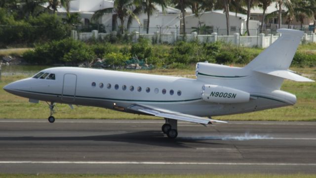 Dassault Falcon 900 (N900SN)