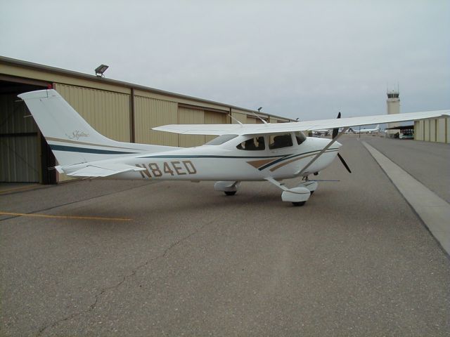 Cessna Skylane (N84ED) - Huntsville Flight Center