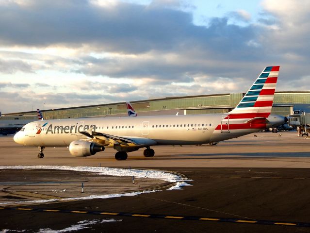 Airbus A321 (N163US) - AAL407 PHL-MIA