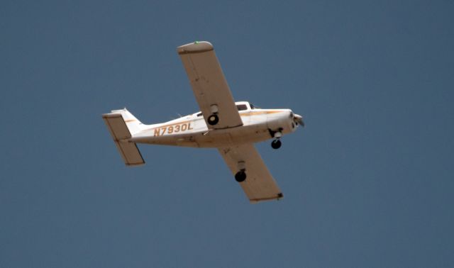 AEROPRACT Dragon (N7930L) - Aircraft on Cross wind off of -9 at Carson City