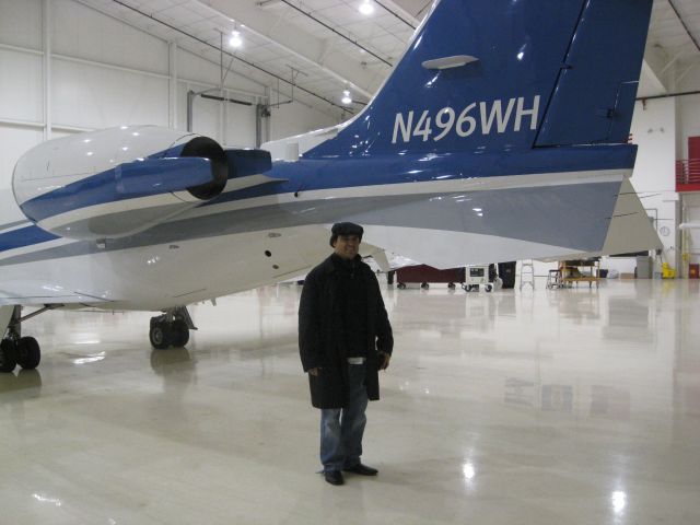 Learjet 60 (N496WH)