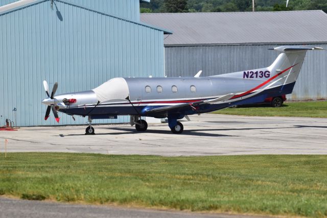 Pilatus PC-12 (N213G)