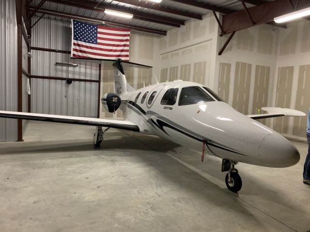 Eclipse 500 (N6CC)