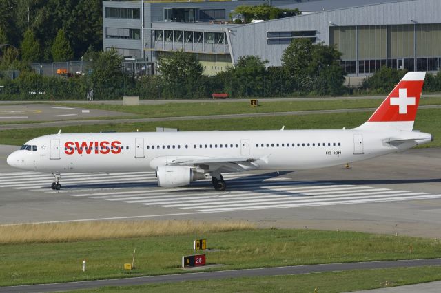 Airbus A321 (HB-ION)