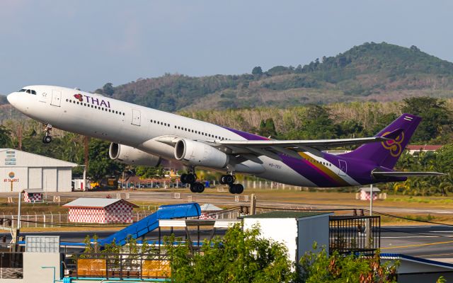 Airbus A330-300 (HS-TEU)