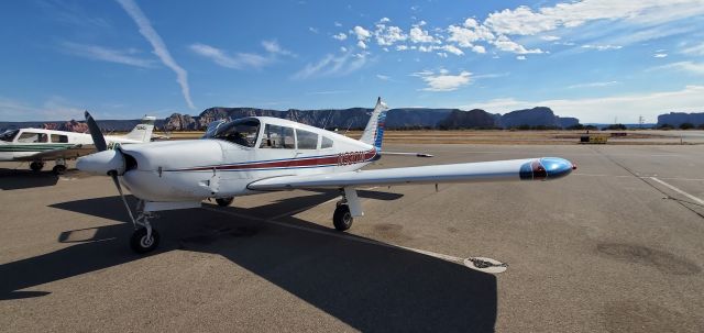 Piper Cherokee Arrow (N9301N) - Piper Arrow