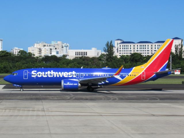 Boeing 737 MAX 8 (N8751R)