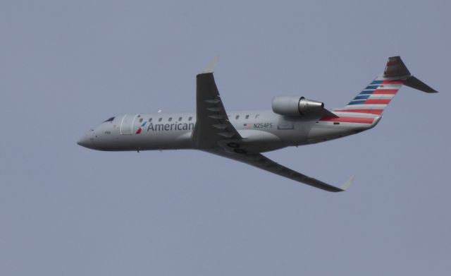 Canadair Regional Jet CRJ-200 (N254PS) - On final is this 2004 American Eagle Canadair Regional Jet CRJ-200 in the Winter of 2019.