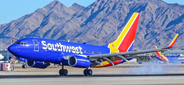 Boeing 737-700 (N776WN) - N776WN Southwest Airlines 2000 Boeing 737-7H4 (cn 30591/620) - Las Vegas - McCarran International (LAS / KLAS)br /USA - Nevada,  January 18, 2019br /Photo: TDelCoro