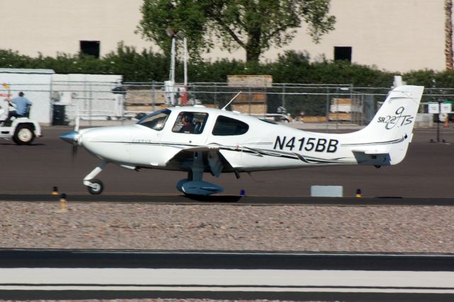 Cirrus SR-22 (N415BB)