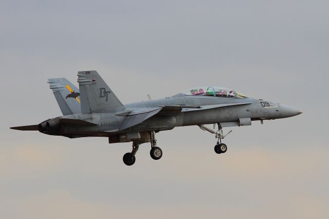 McDonnell Douglas FA-18 Hornet (16-5685)