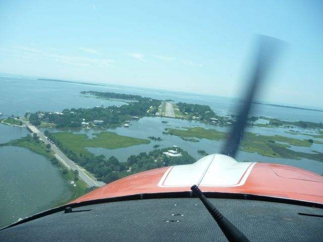 Grumman AA-5 Tiger (N4536T) - Approach to Cedar Key Florida