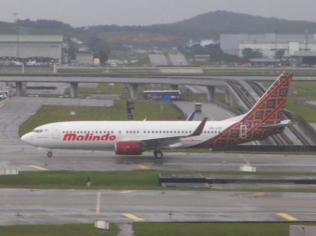 Boeing 737-800 (9M-LCD)