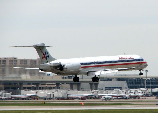 McDonnell Douglas MD-82 (N44503) - Landing on 18R at DFW. Overcast, rainy day in Dallas!