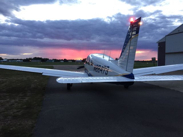 Piper Cherokee (N22473) - Sunset departure