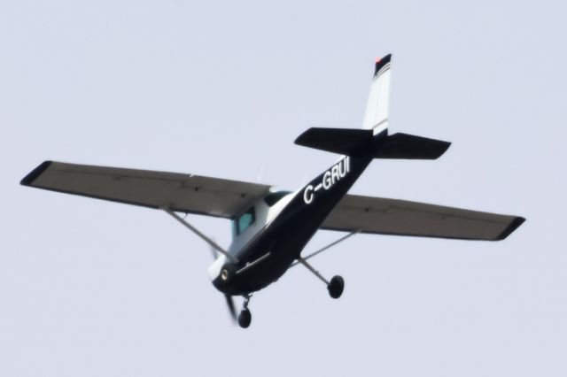 Cessna 152 (C-GRUI) - C-GRUI Cessna 152 Cargair Ltee Survolant la ville de Lavaltrie QC. le 19-03-2024 à 12;52