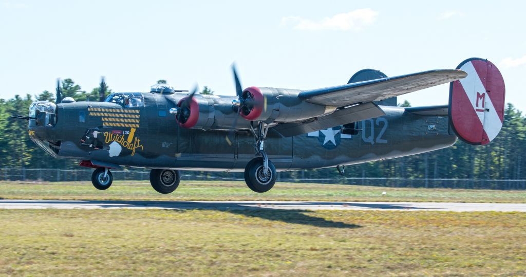 Consolidated B-24 Liberator (N224J)