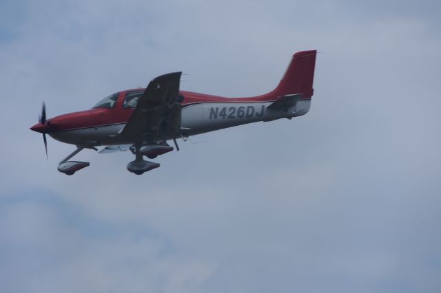 Cirrus SR-22 (N426DJ)