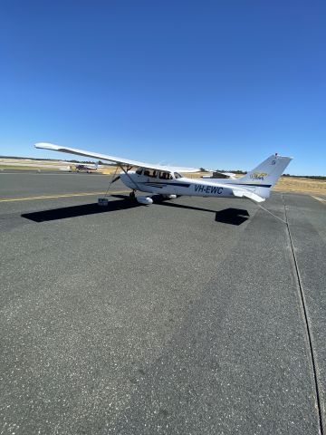 Cessna Skyhawk (VH-EWC) - Solo flight to Mandurah, MurrayField, Pinjarra to Jandakot
