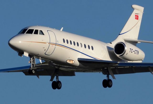 Dassault Falcon 2000 (TC-CTN)