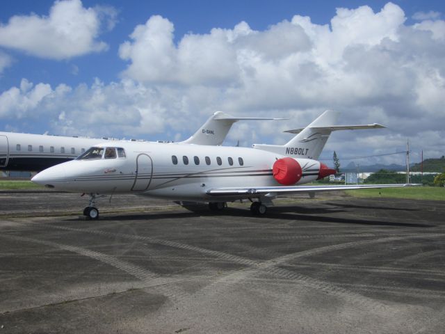 Hawker 800 (N880LT)