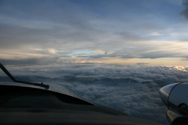 Piper Cheyenne (N23334) - FL-230 LEX to MKY, July 1, 2011