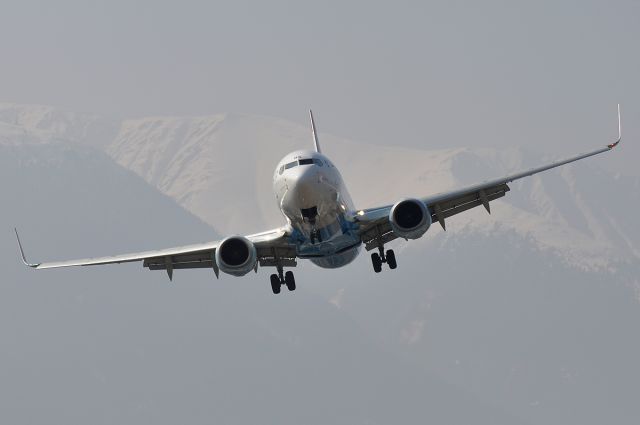 Boeing 737-800 (OE-LNS)