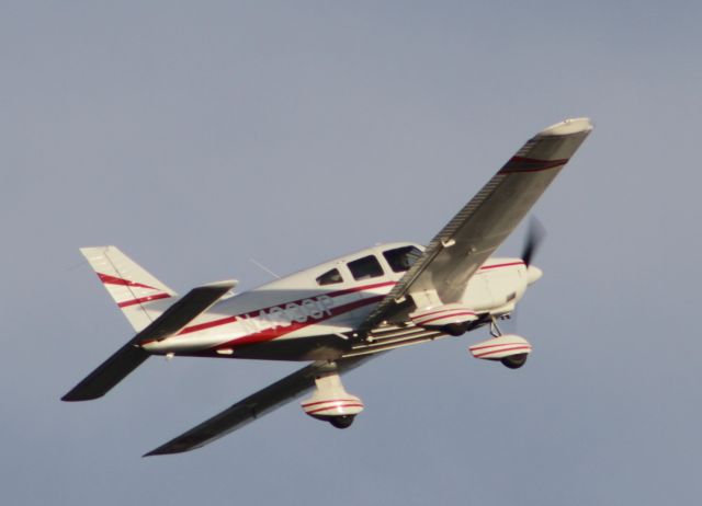 Piper Cherokee (N4338P)