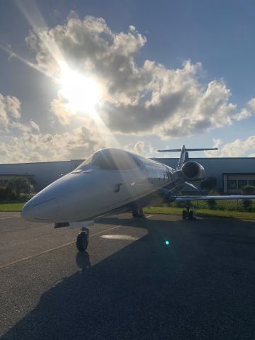 Learjet 60 (N699PM)