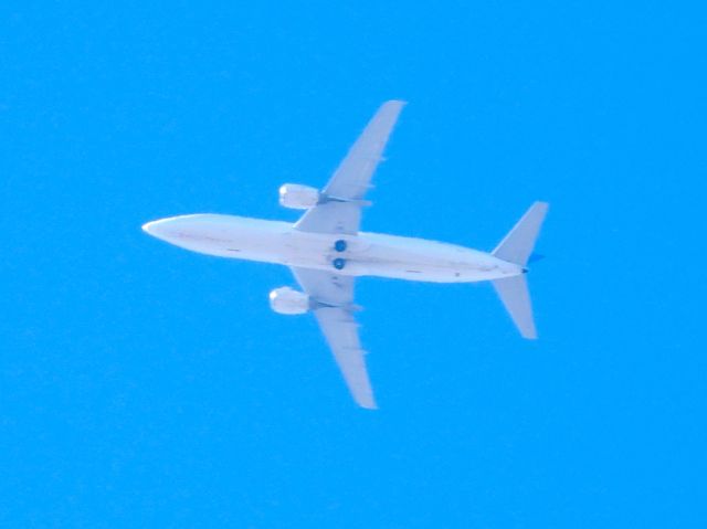 BOEING 737-400 (N803TJ)