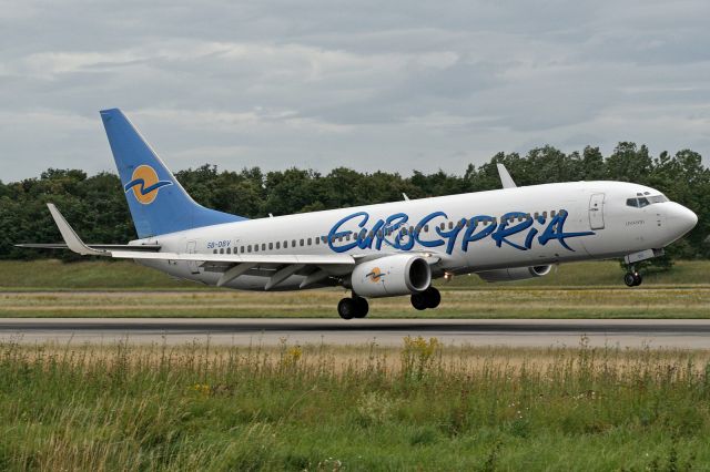 Boeing 737-800 (5B-DBV)