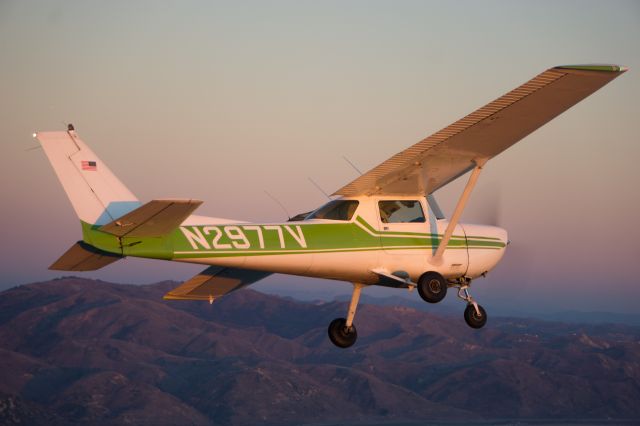 Cessna Commuter (N2977V)