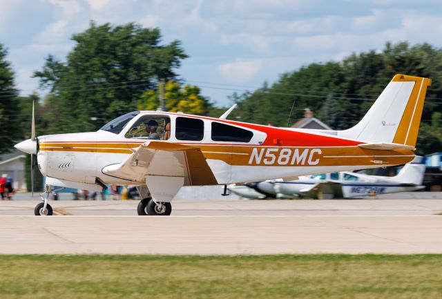 Beechcraft Bonanza (33) (N58MC)