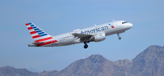 Airbus A319 (N723UW) - phoenix sky harbor international airport 18MAR21