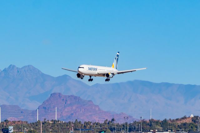 BOEING 767-300 (N700KW) - Eastern Airlines 767-300 landing at PHX on 11/15/22. Taken with a Canon 850D and Tamron 70-200 G2 lens.