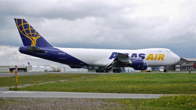 BOEING 747-8 (N855GT) - BOE582 taxis from runway 16R after completing a fast taxi test on 4/20/13. (LN:1476 cn 37567).