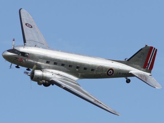 LN-WND — - The venerable, ubiquitous, and not to mention shiny, Douglas DC-3.