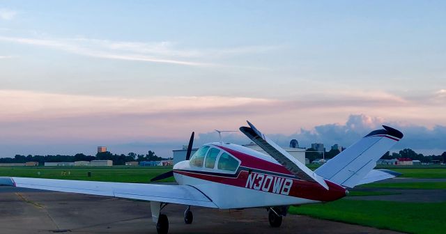 Beechcraft 35 Bonanza (N30WB)