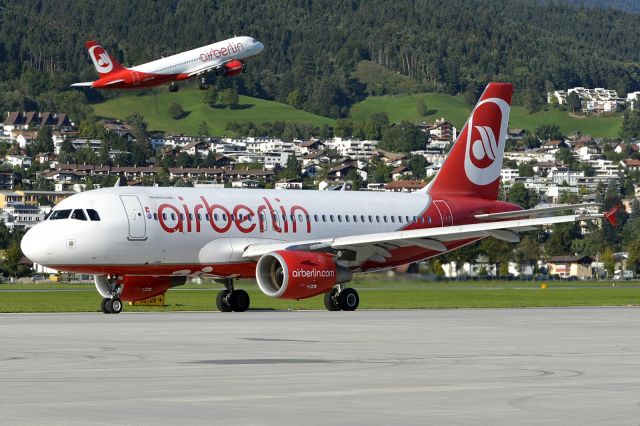 Airbus A319 (OE-LNE)