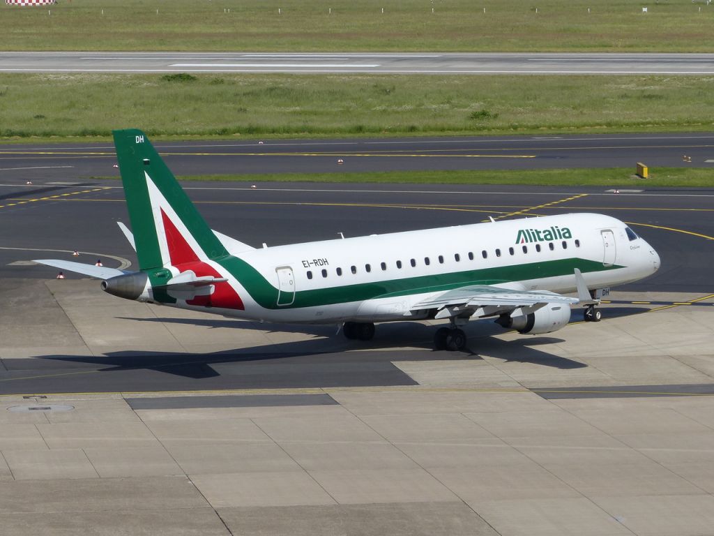 Embraer 175 (EI-RDH) - Date 26/05/18 C/n 339