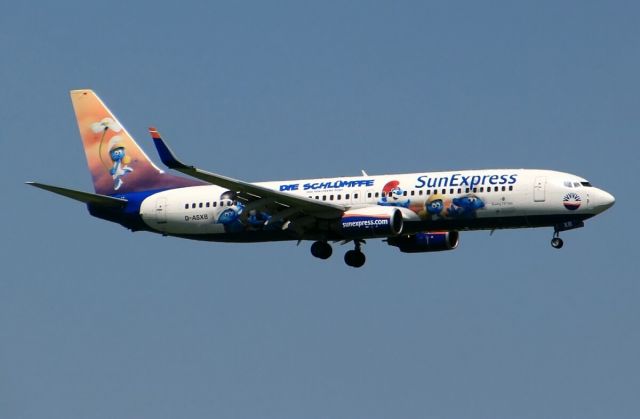 Boeing 737-800 (D-ASXB)