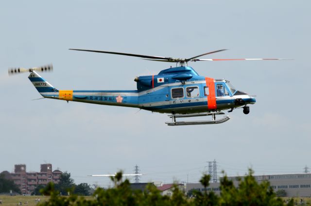 Bell 412 (JA6772) - BELL 412EPbr / Hokkaido Police br /2011-08-28