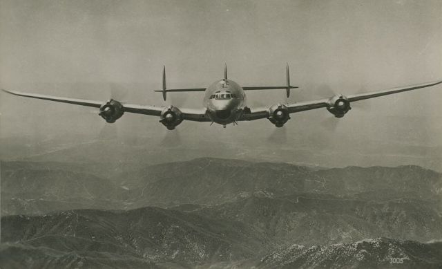 Lockheed EC-121 Constellation (4310317) - scanned from postcard