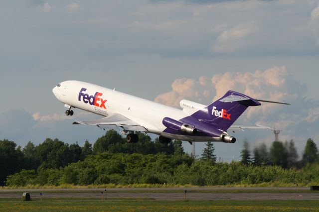 BOEING 727-200 (N466FE)