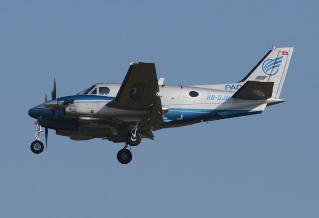 Beechcraft King Air 90 (HB-GJH)