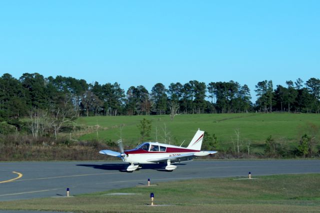 Piper Cherokee (N7672W)