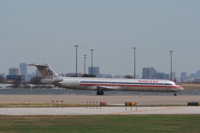 McDonnell Douglas MD-80 (N9621A)