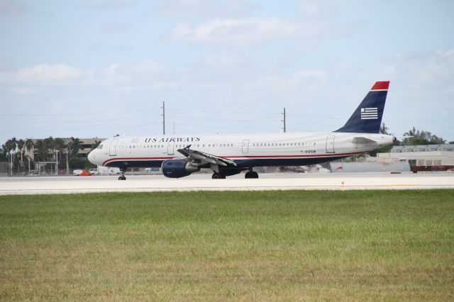 Airbus A321 (N191UW)