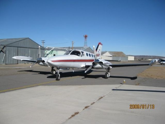 Cessna 421 (N54DR)