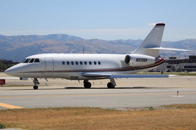 Dassault Falcon 2000 (N213QS)